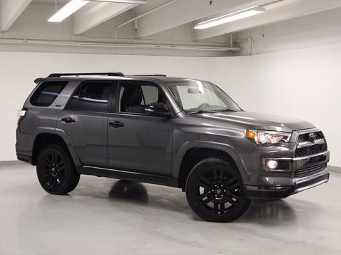 Used 2019 Toyota 4Runner Limited image 4