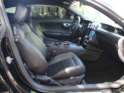 Used 2021 Ford Mustang GT Premium w/ GT Performance Package RWD image 13