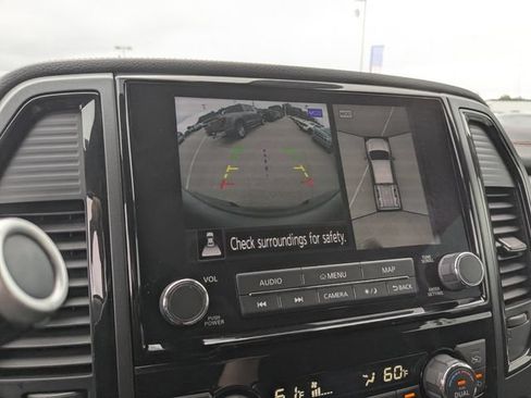 Used 2023 Nissan Titan PRO-4X w/ Pro-4x Convenience Package AWD/4WD image 17