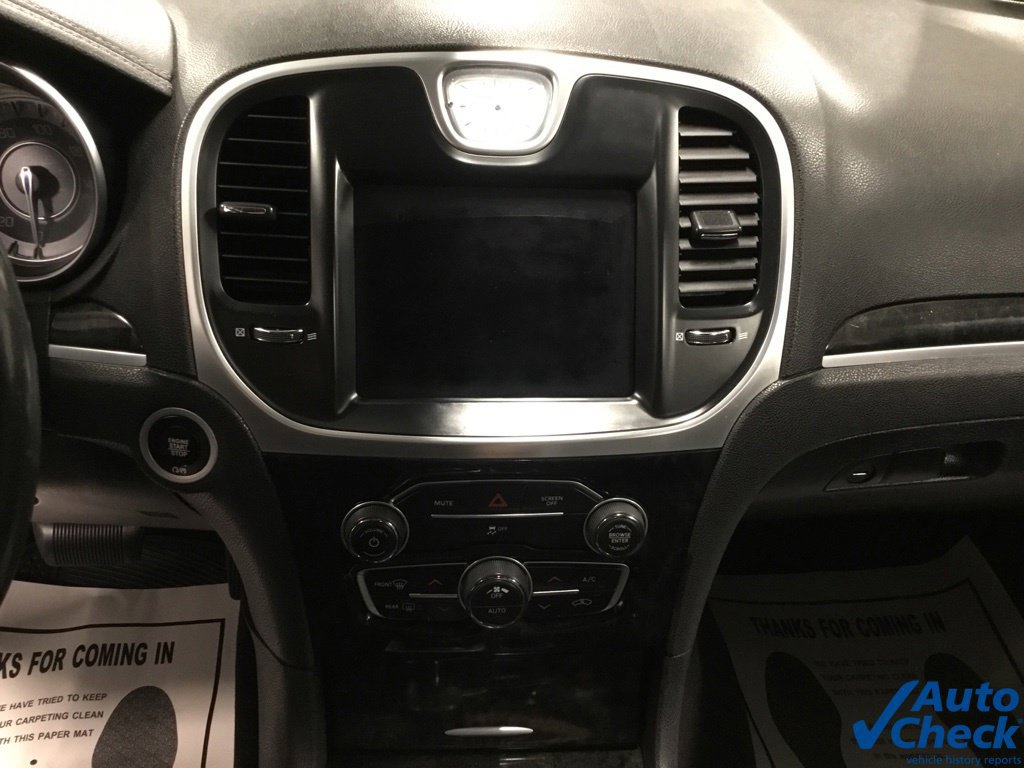 Used 2017 Chrysler 300 C AWD/4WD image 50