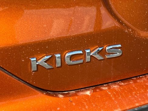 Used 2024 Nissan Kicks SR image 27