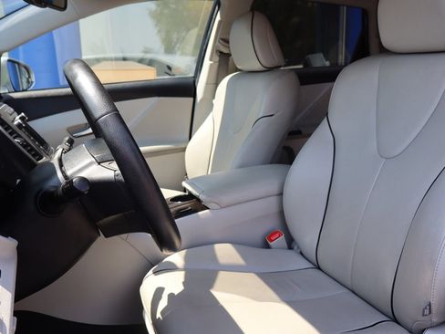 Used 2013 Toyota Venza Limited w/ Tow Prep Pkg AWD/4WD image 10