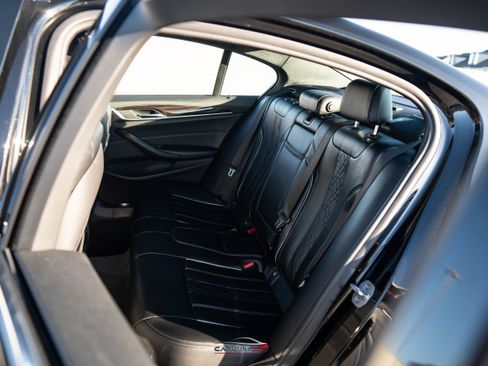 Used 2019 BMW 540i image 18