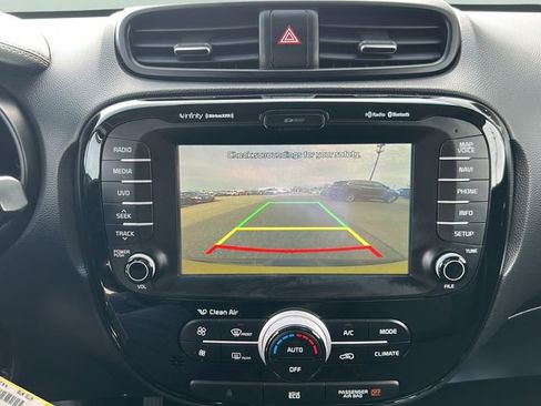 Used 2016 Kia Soul + w/ Audio Package image 11