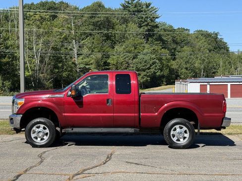 Used 2014 Ford F250 XLT w/ Snow Plow Prep Package image 7