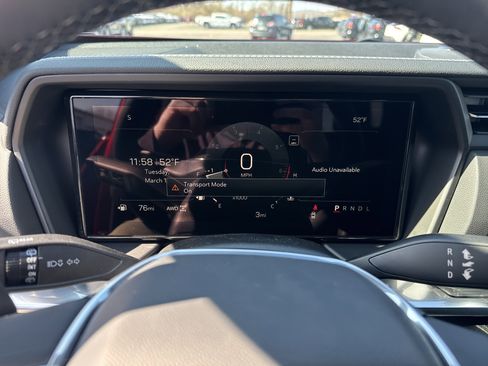 New 2026 GMC Terrain Elevation w/ Technology Package II AWD/4WD image 20