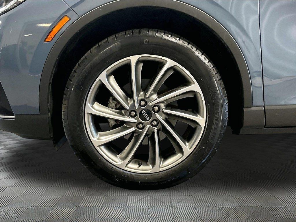Used 2023 Lincoln Corsair AWD w/ Equipment Group 101A image 7