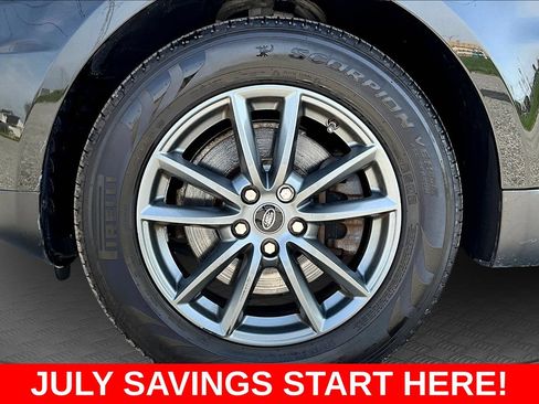 Used 2017 Land Rover Range Rover Sport SE AWD/4WD image 44