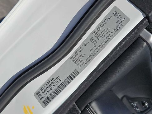 Used 2022 Jeep Grand Cherokee Limited 4xe w/ MOPAR Finishing Package image 38