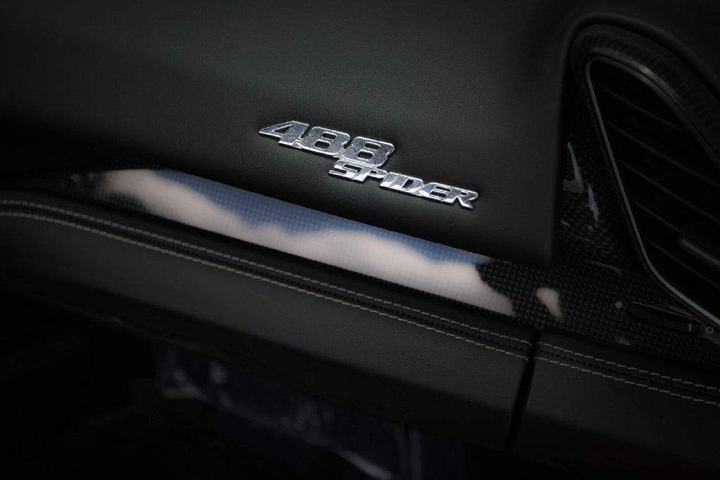 Used 2018 Ferrari 488 Spider RWD image 47
