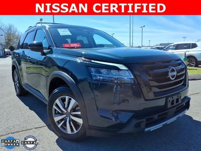 Certified 2024 Nissan Pathfinder SL w/ Black Appearance Package