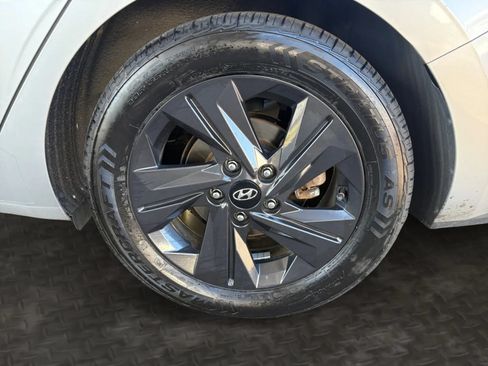 Used 2021 Hyundai Elantra SEL FWD image 39