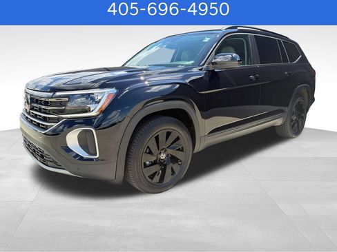 Used 2026 Volkswagen Atlas SE AWD/4WD image 1