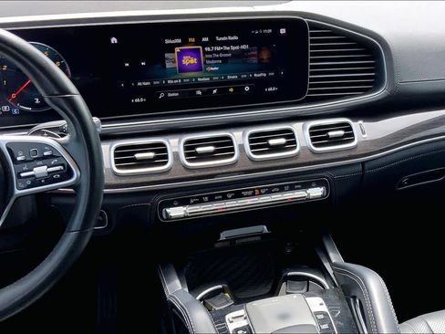 Used 2020 Mercedes-Benz GLE 350 4MATIC image 7