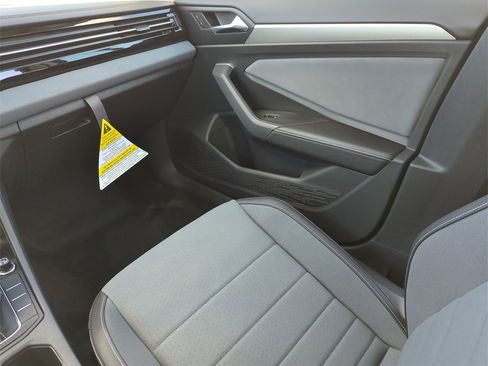 New 2026 Volkswagen Jetta SE image 23