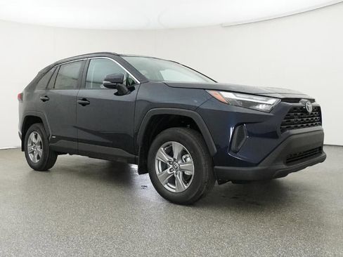 New 2025 Toyota RAV4 XLE image 29