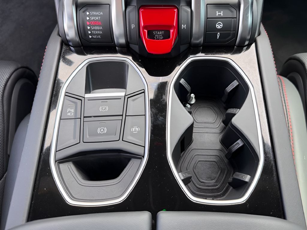Used 2021 Lamborghini Urus AWD/4WD image 69