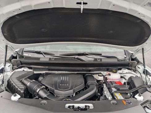 Used 2025 Buick Enclave Sport Touring AWD/4WD image 35