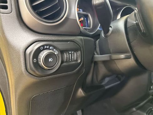 Used 2020 Jeep Wrangler Sport image 36