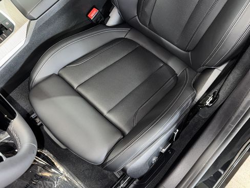 Used 2025 BMW 330i Sedan RWD image 35