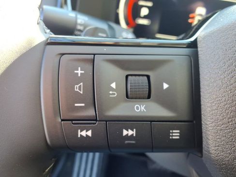 New 2026 Nissan Pathfinder Platinum image 20