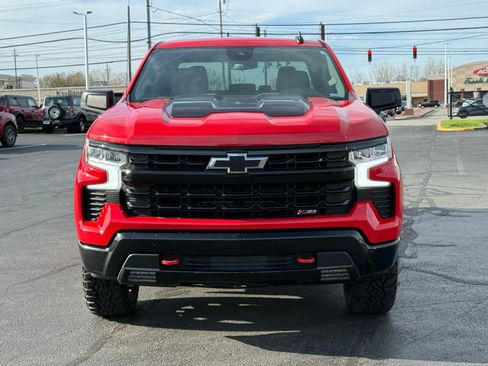 Used 2022 Chevrolet Silverado 1500 LT Trail Boss w/ Protection Package AWD/4WD image 8