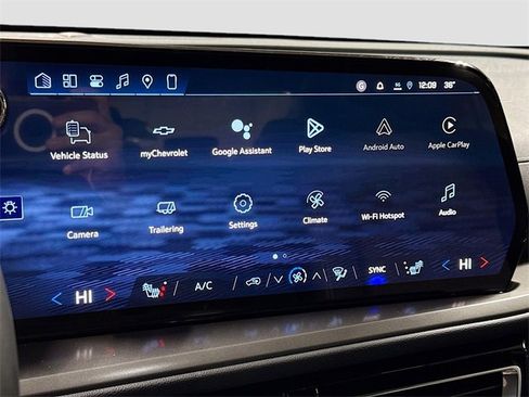 New 2026 Chevrolet Traverse LT w/ LPO, Floor Liner Package image 18