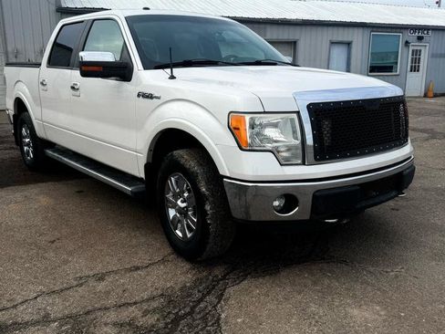 Used 2011 Ford F150 Lariat w/ Lariat Chrome Pkg image 3
