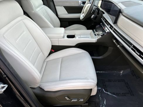 Used 2024 Hyundai Santa Fe Calligraphy FWD image 11