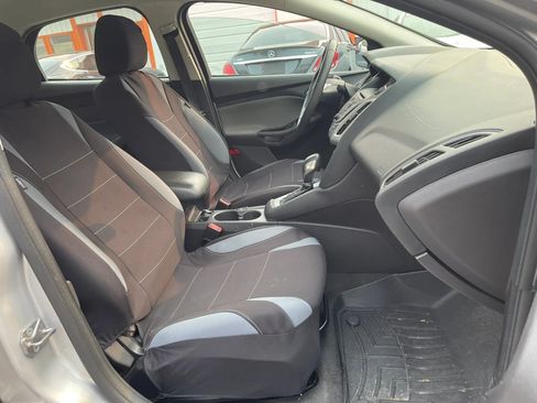 Used 2014 Ford Focus SE FWD image 14