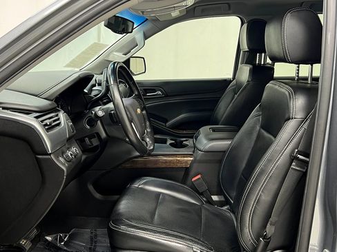 Used 2019 Chevrolet Tahoe LS AWD/4WD image 12