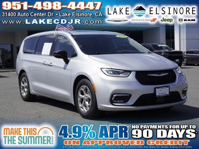 Used 2024 Chrysler Pacifica Limited