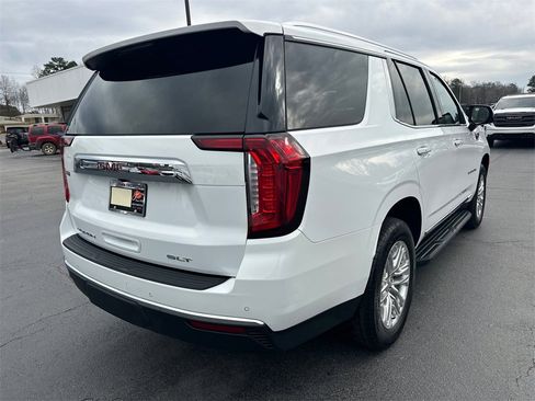 Used 2022 GMC Yukon SLT w/ SLT Premium Package image 6