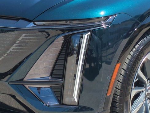 Certified 2024 Cadillac Lyriq Sport AWD/4WD image 27