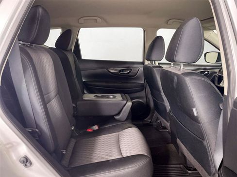 Used 2017 Nissan Rogue SV AWD/4WD image 25