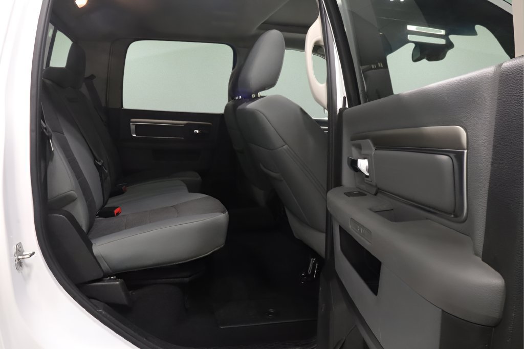 Used 2019 RAM 1500 Warlock AWD/4WD image 16