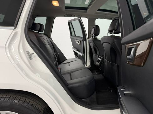 Used 2015 Mercedes-Benz GLK 350 4MATIC image 37