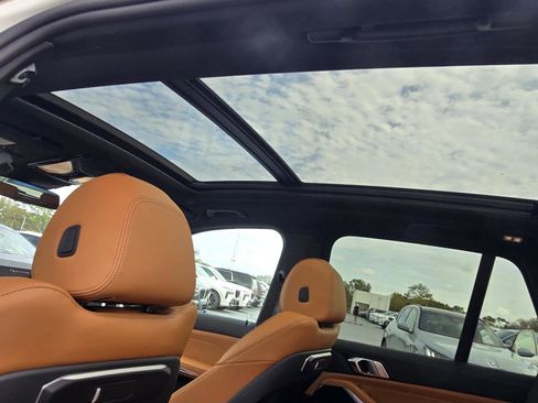 New 2026 BMW X5 xDrive40i w/ M Sport Package image 28