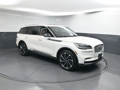 Used 2022 Lincoln Aviator Reserve w/ Equipment Group 201A image 27