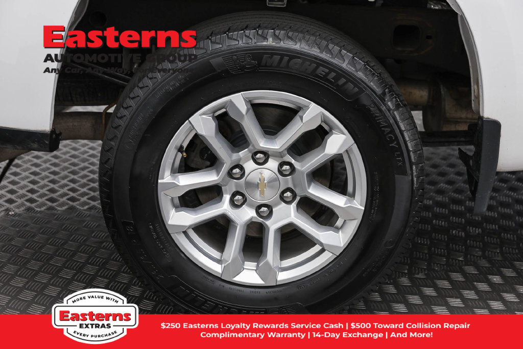 Used 2023 Chevrolet Silverado 1500 LT AWD/4WD image 33