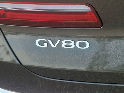 Used 2025 Genesis GV80 2.5T image 9