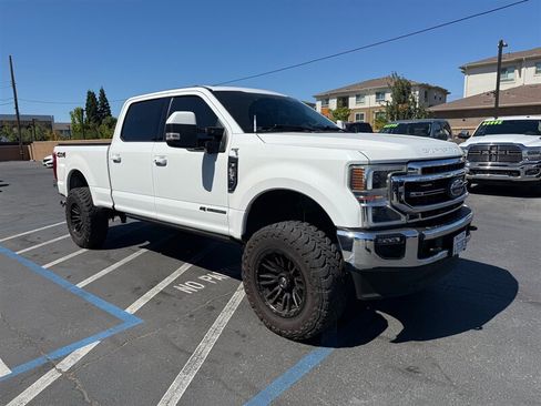 Used 2022 Ford F250 Lariat w/ Lariat Ultimate Package AWD/4WD image 2