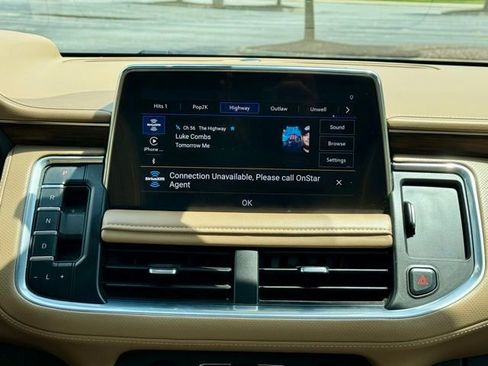 Used 2021 Chevrolet Tahoe Premier w/ Premium Package AWD/4WD image 22