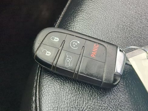 Used 2018 Jeep Compass Limited w/ Navigation Group FWD image 39