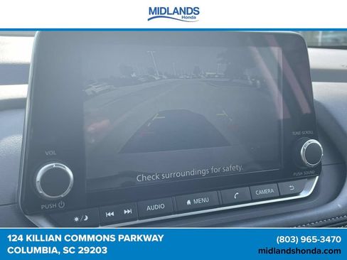 Used 2025 Nissan Rogue S AWD/4WD image 25