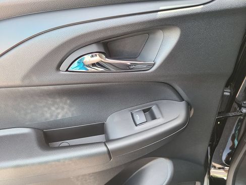 New 2026 Chevrolet TrailBlazer LT w/ Midnight Edition AWD/4WD image 17
