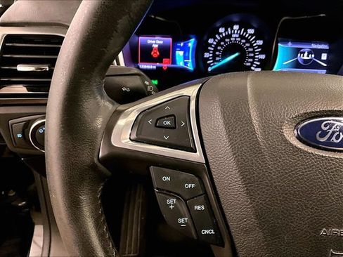 Used 2013 Ford Fusion SE FWD image 17