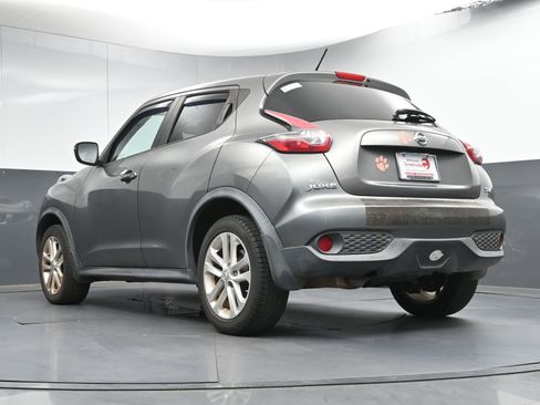 Used 2015 Nissan Juke SV image 28