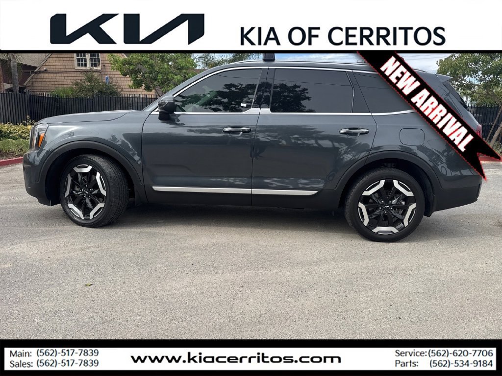 Certified 2024 Kia Telluride S w/ S Sunroof Package FWD image 2
