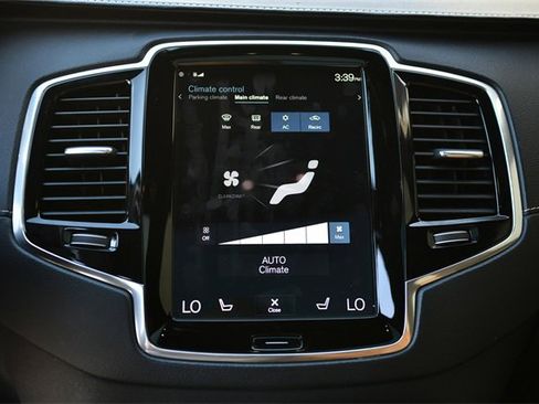 Used 2021 Volvo XC90 T6 Inscription w/ Protection Package Premier image 15